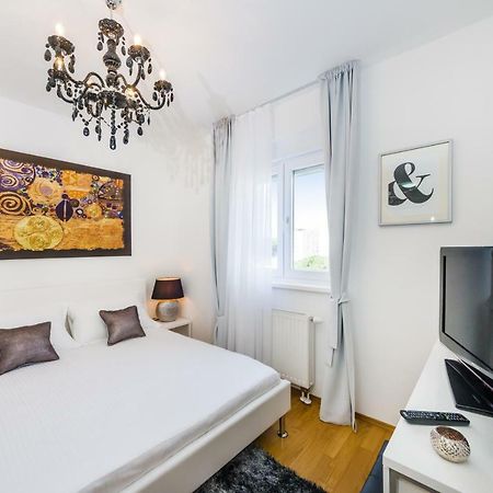 Studio Apartment K & K With Free Garage Zadar Ngoại thất bức ảnh