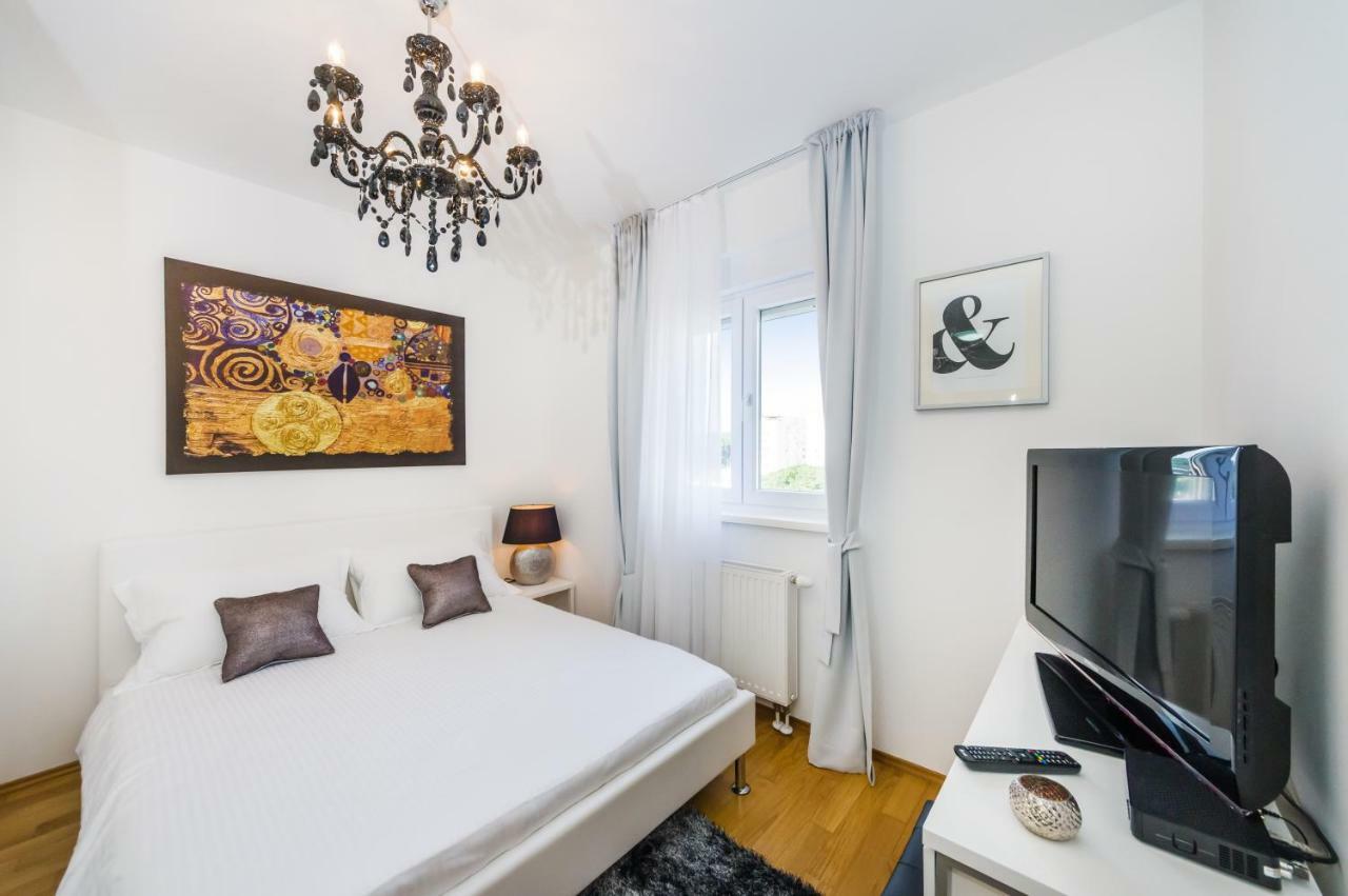 Studio Apartment K & K With Free Garage Zadar Ngoại thất bức ảnh
