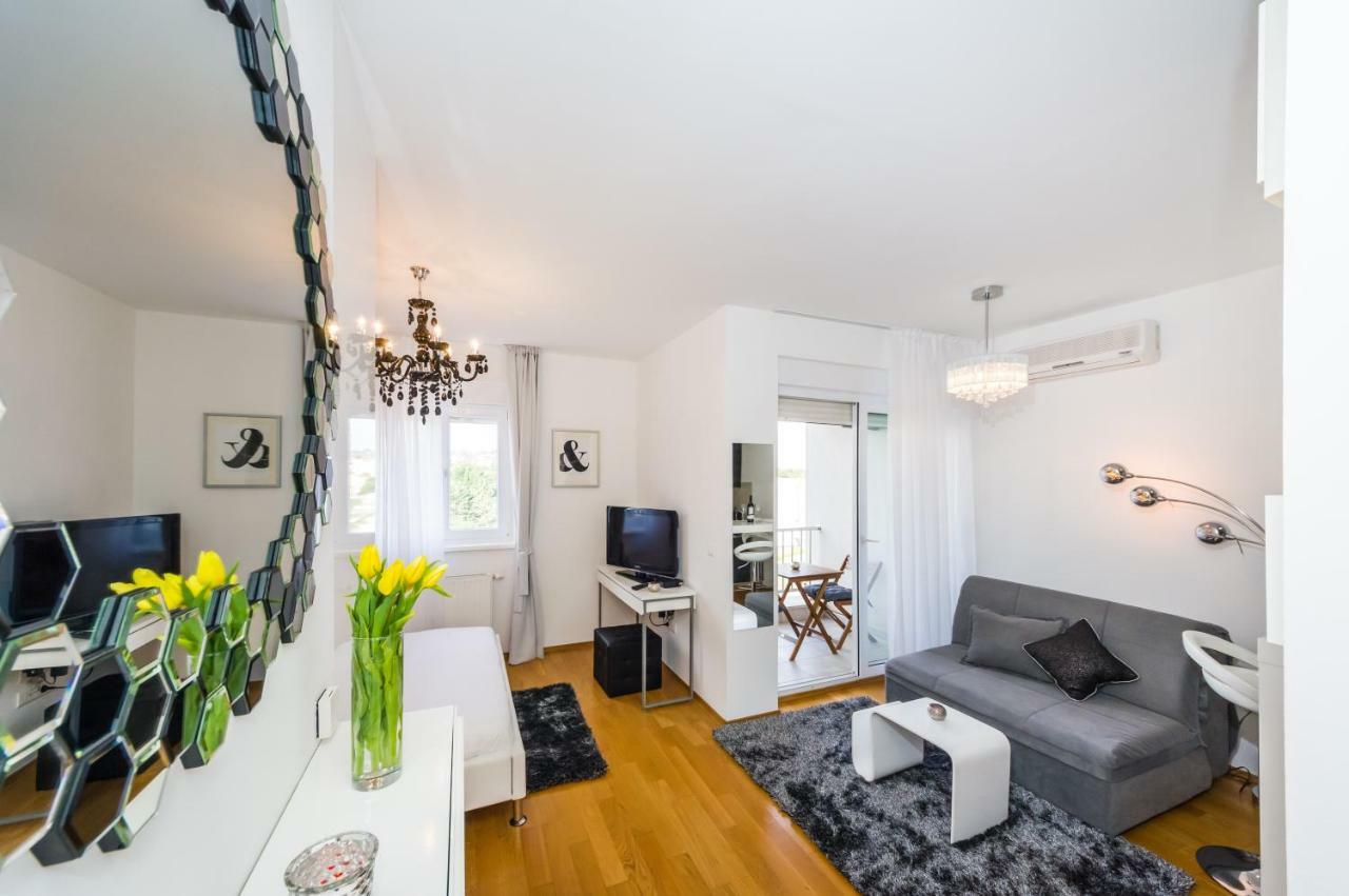 Studio Apartment K & K With Free Garage Zadar Ngoại thất bức ảnh